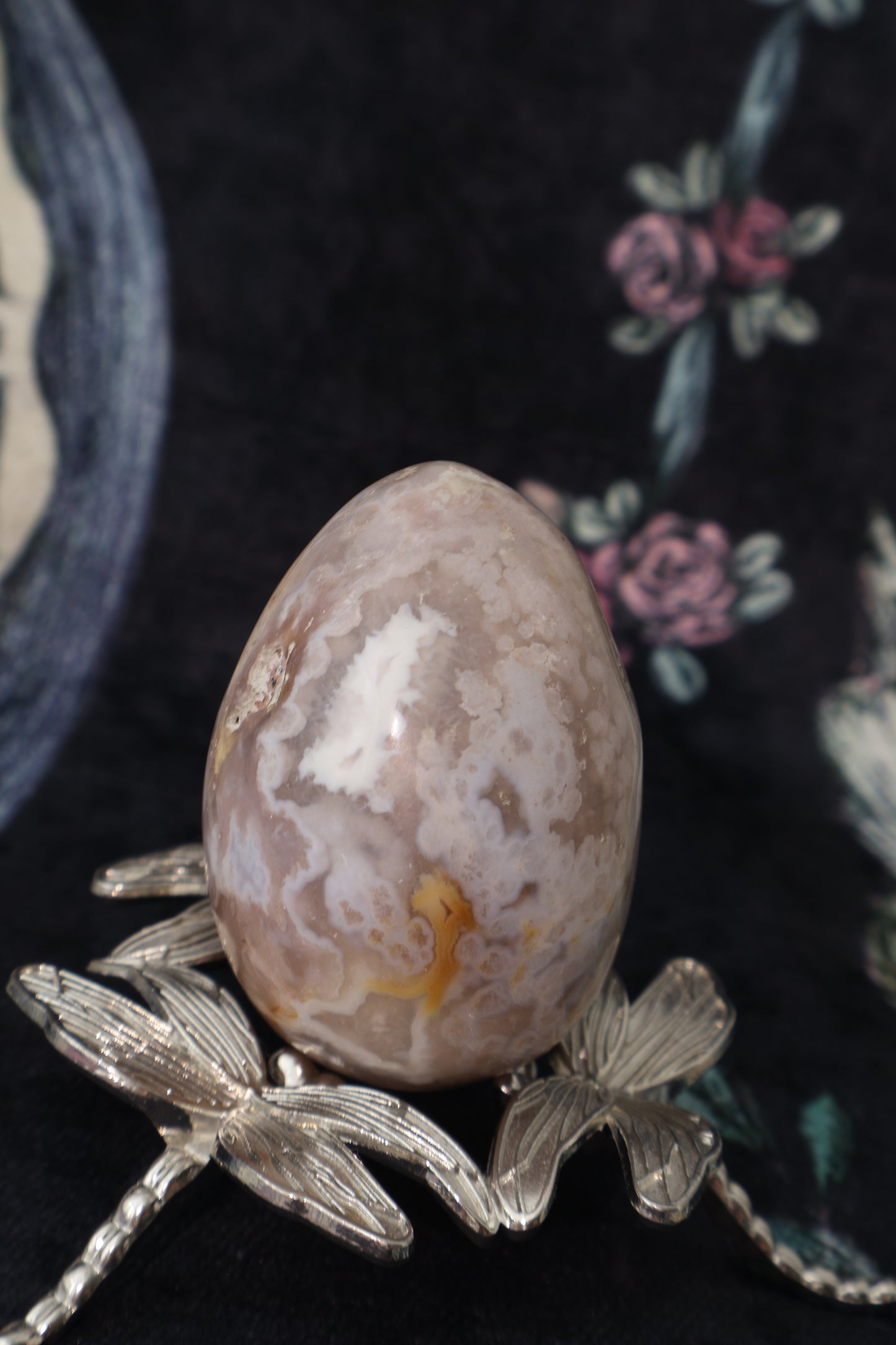 Lavender Purple Blossoms Agate Egg with Dragonfly Base- 143.3g