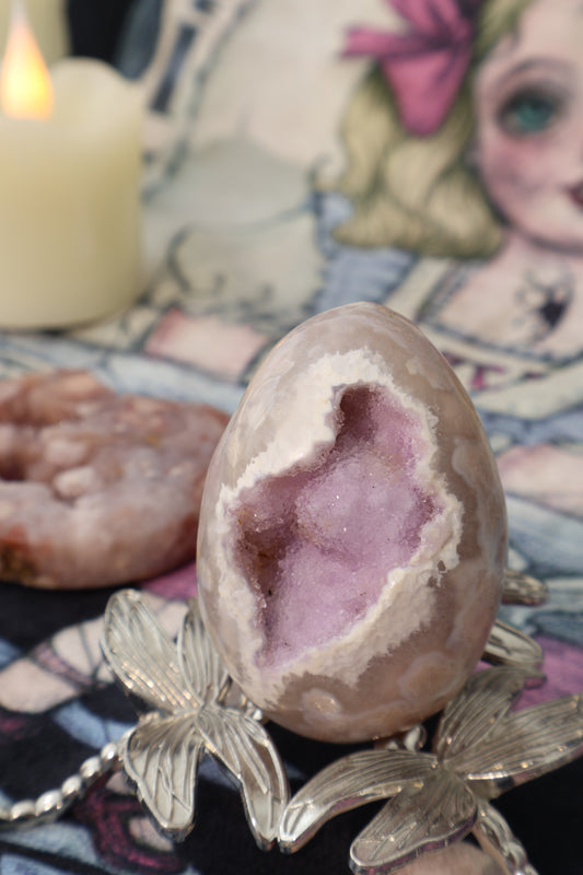 Lavender Purple Blossoms Agate Egg with Dragonfly Base- 143.3g